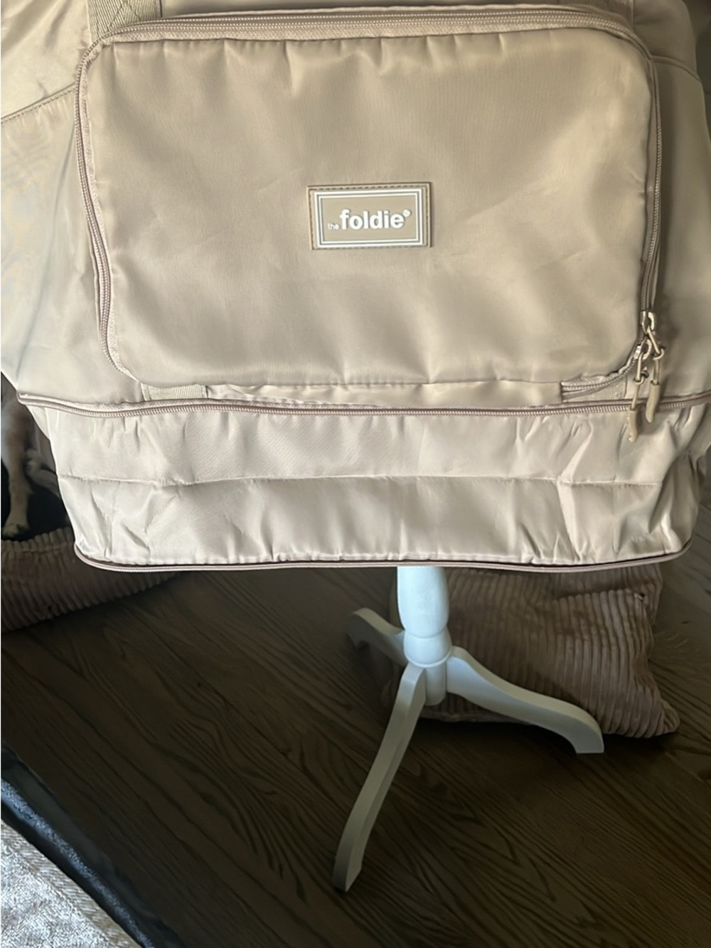 Foldie Neutral Beige Travel Tote Bag for Women - Picture 3 of 7